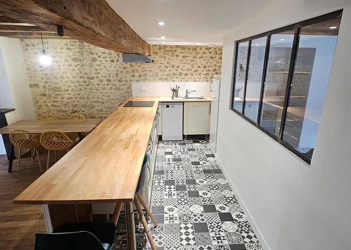 T2 Ultra Centre 50m Carres * Poitiers